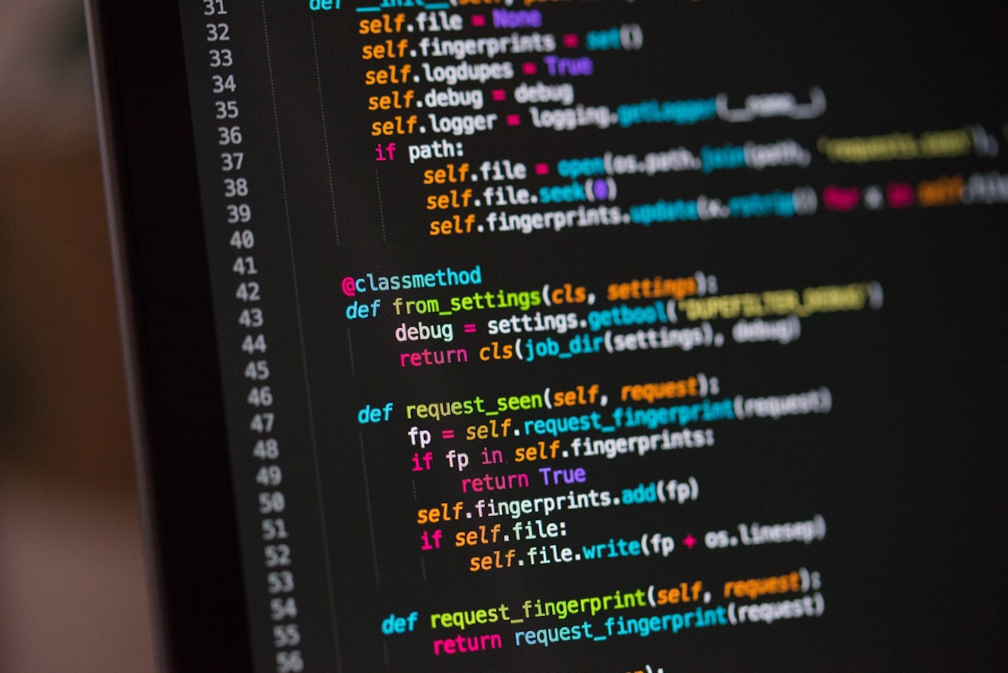 Building Scalable Applications Using Modern Programming Languages